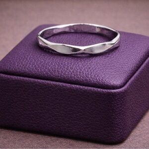 925 Silver Wavy Ring Taxco Handmade dainty stackable